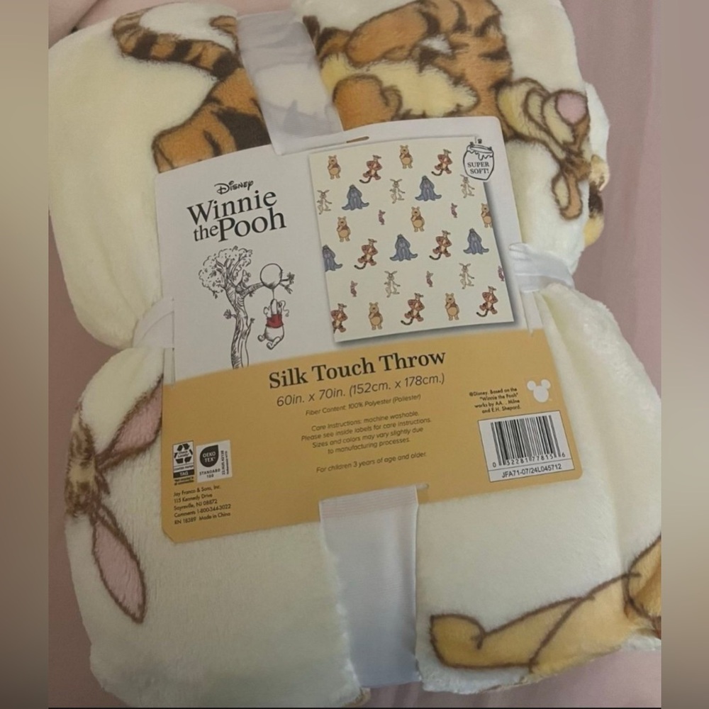Winnie The Pooh Silk Touch Throw
